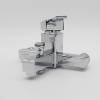 აბაზანის შემრევი SQUARE 203 01 21 00